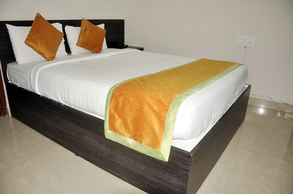 In-room safe, desk, iron/ironing board, rollaway beds