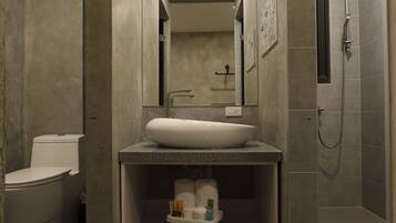 Signature Quadruple Room, Ocean View | Bathroom | Shower, free toiletries, hair dryer, slippers