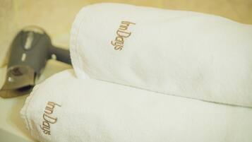 Apartment, 1 Schlafzimmer | Badezimmer | Duschwanne, kostenlose Toilettenartikel, Haartrockner, Handtücher