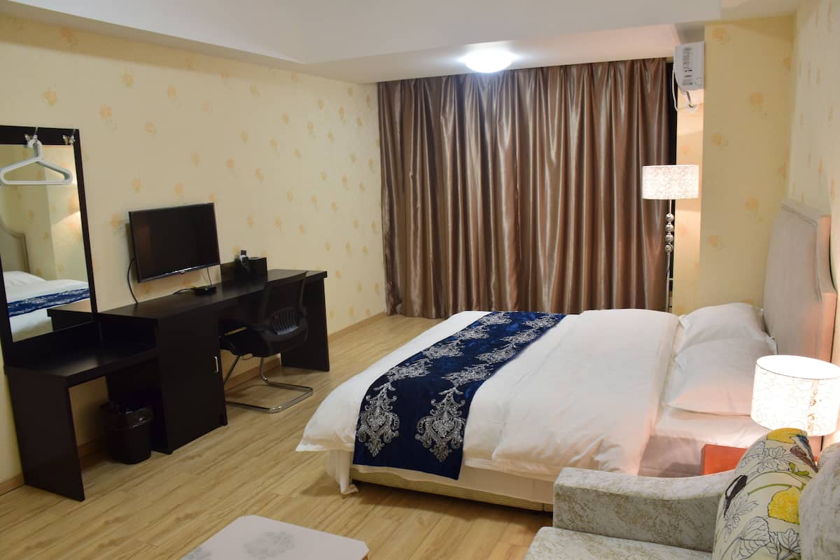 Superior Double Room | Desk, free WiFi