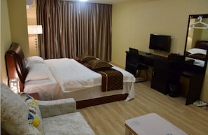 Deluxe Double Room | Desk, free WiFi