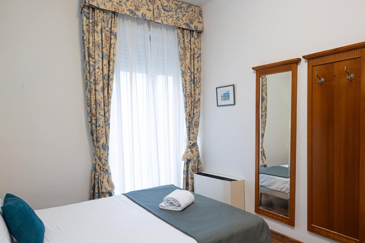 Camera Standard Vista Mare Laterale con Letto Queen