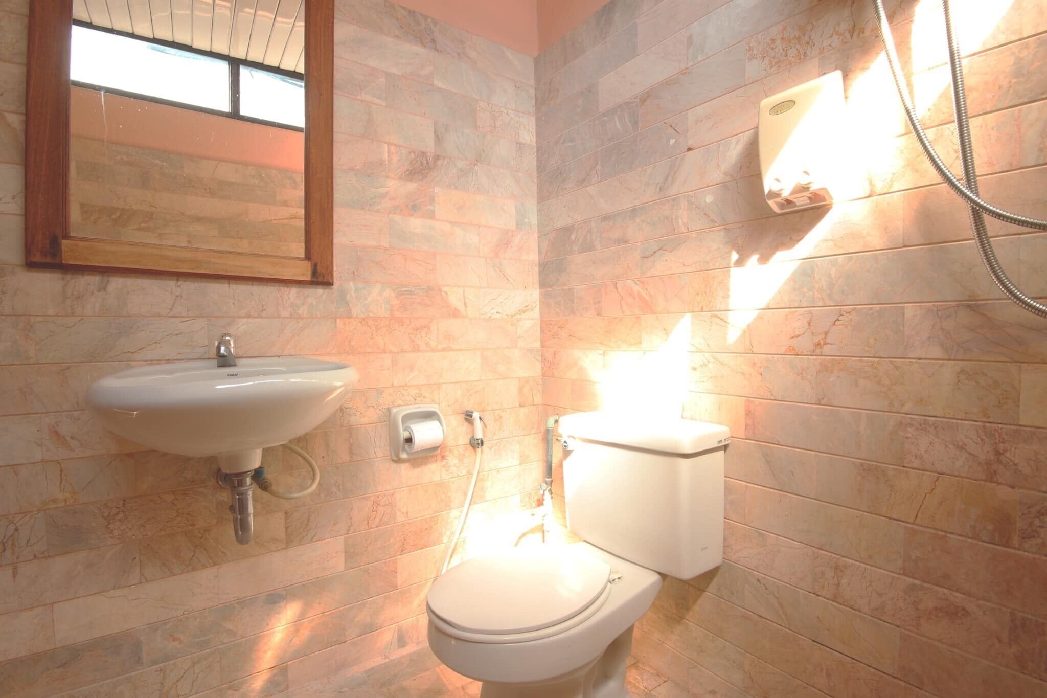 blackout curtains, free wifi, bed sheets