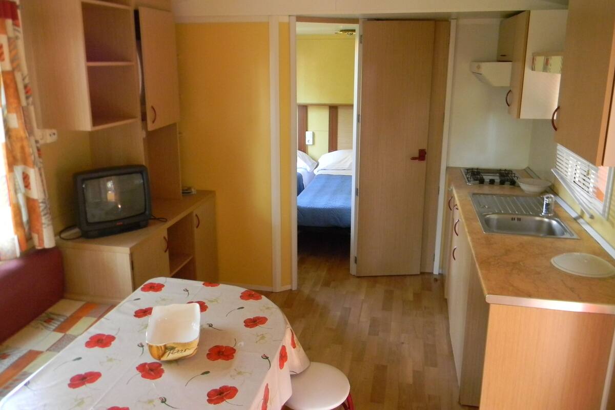 Casa mobile, 2 camere da letto | Una cassaforte in camera, con stile personalizzato