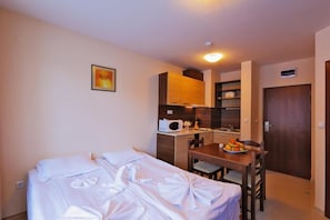 Iron/ironing board, free cribs/infant beds, free WiFi, bed sheets - Belmont (Bansko)