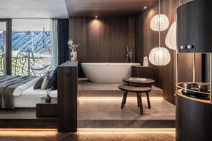 SOULFUL SUITE DEEP RECREATION | ミニバー、セーフティボックス (室内)、デスク、防音設備