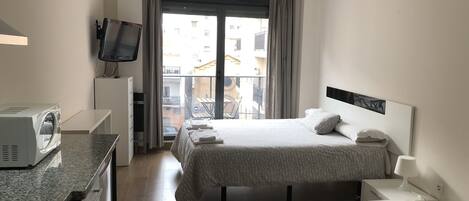 Loft, Balcony | In-room safe, free WiFi, bed sheets