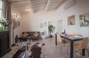 Apartment, 1 Bedroom | Living area