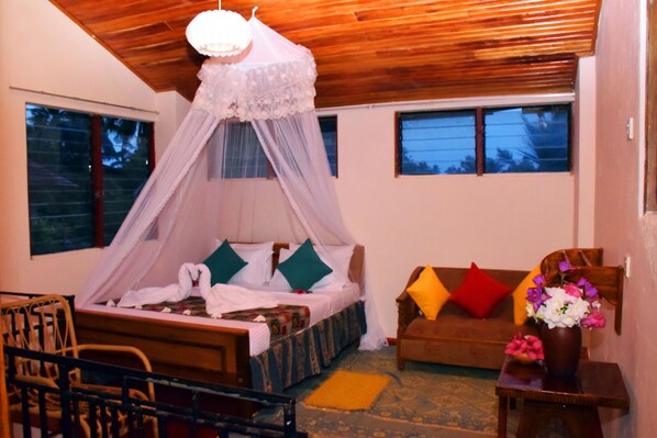 Premium bedding, in-room safe, free WiFi, wheelchair access - Matota Family Villa (Matara)