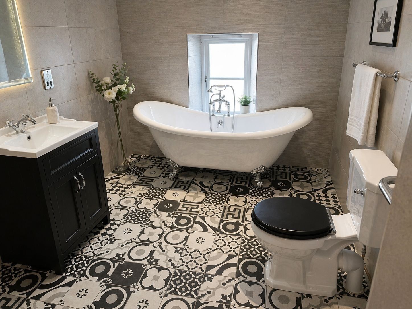 Habitación doble estándar, 1 cama King size | Baño | Regadera, amenidades de baño gratuitas, secadora de cabello, batas 