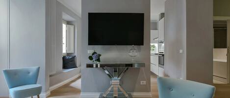 Apartment, 2 Bedrooms | Room amenity