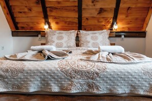 Chambre Deluxe double | Literie de qualité, coffre-fort, bureau