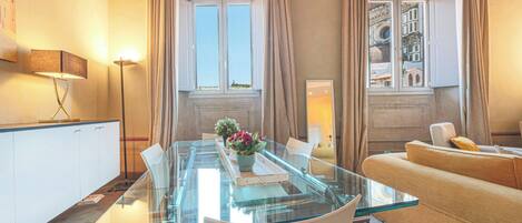 Apartment, 2 Schlafzimmer | Esszimmer