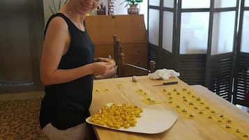 Mittagessen und Abendessen, lokale KĂŒche