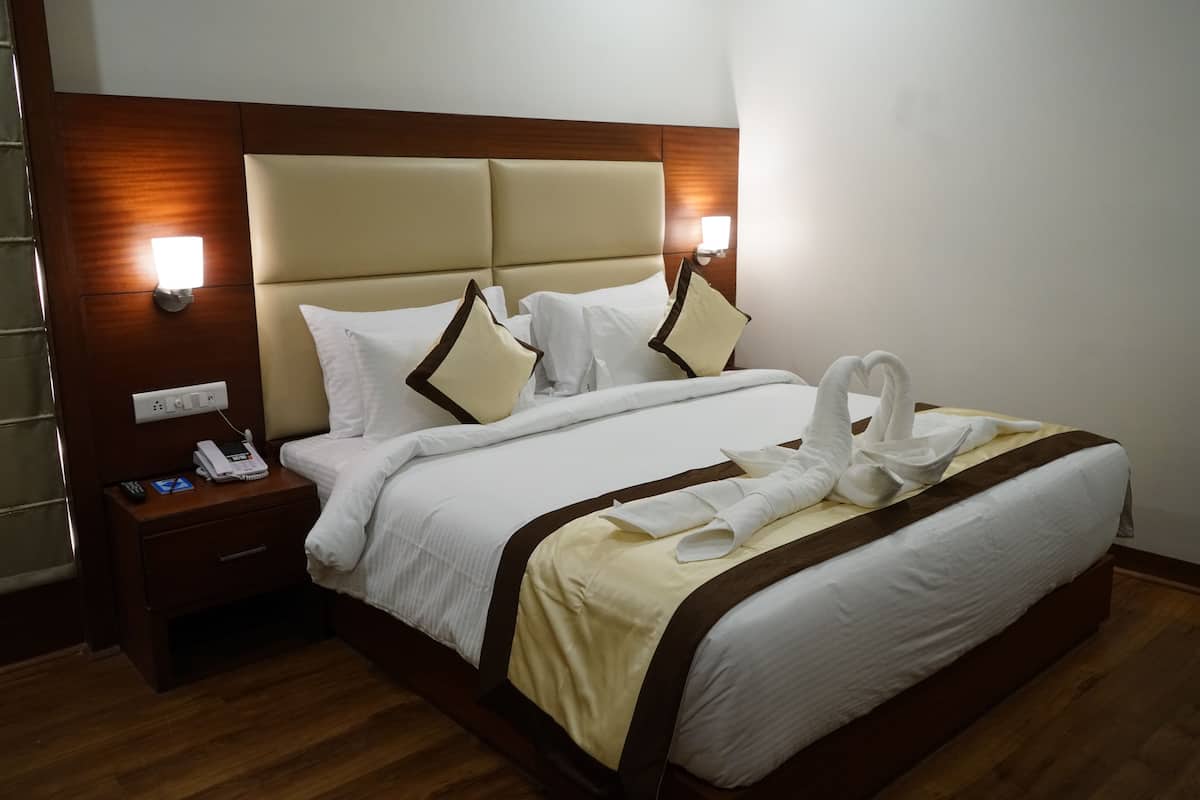 Quarto exclusivo | Frigobar, cofres nos quartos, escrivaninha, quartos à prova de som