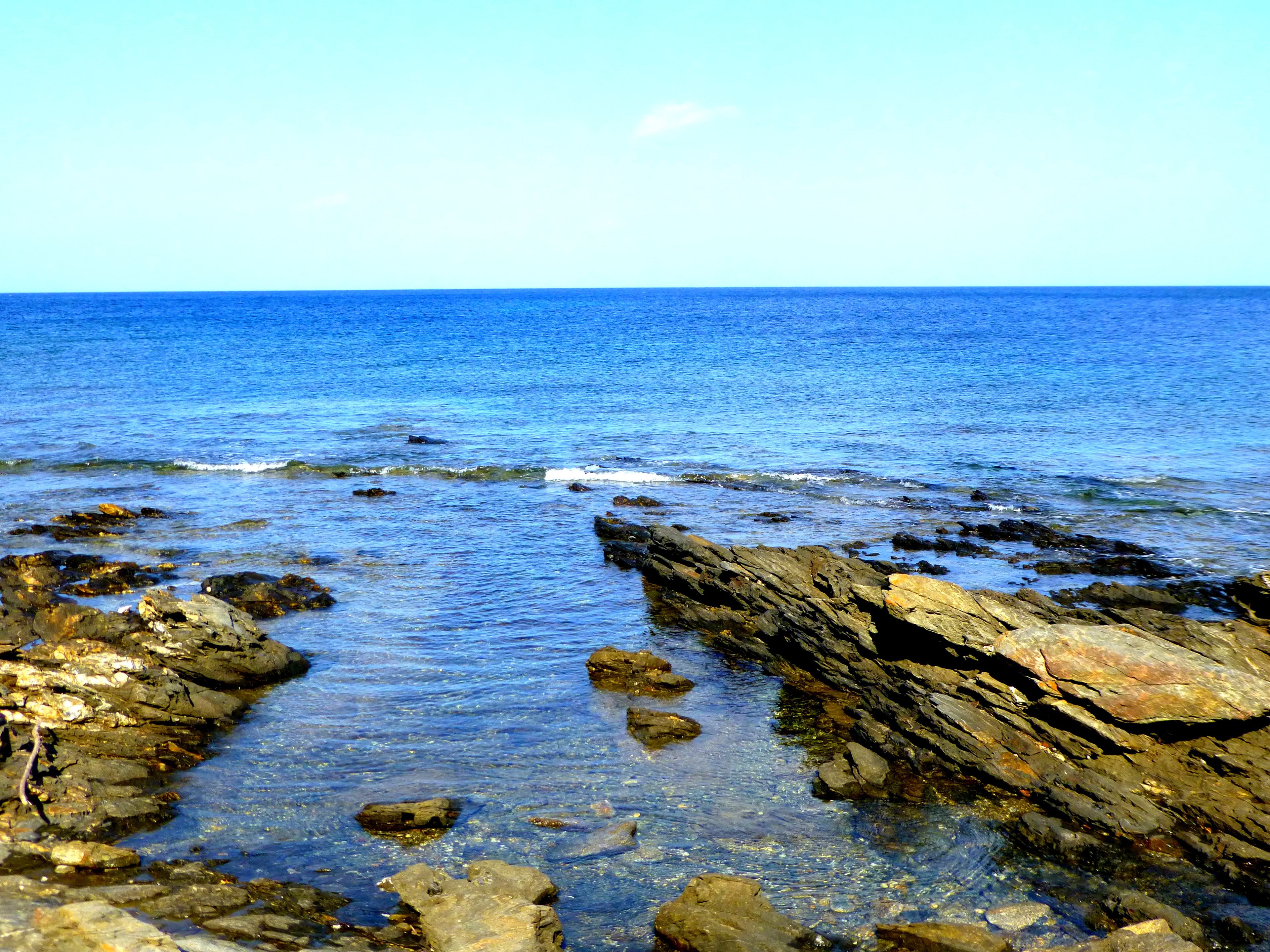 Pantai berhampiran 