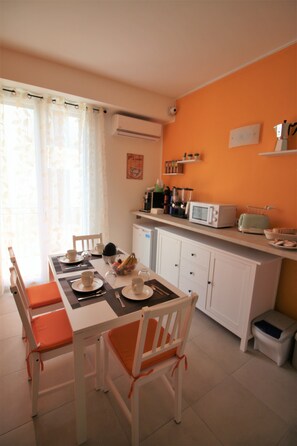 Petit déjeuner buffet compris