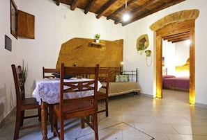 Fridge, microwave - B&B Rabaté (Agrigento)