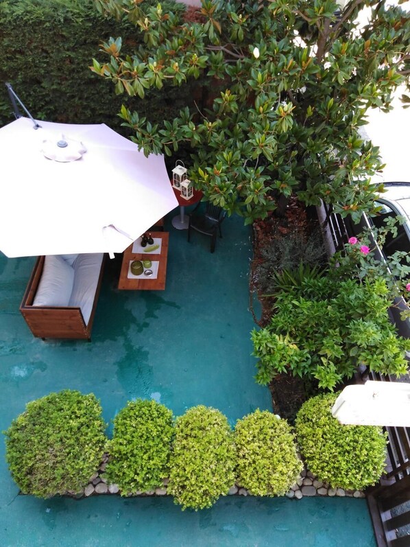 Property grounds - Villa Yanna Studios (Aristotelis)