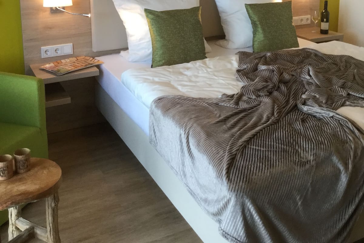 Double Room, Balcony