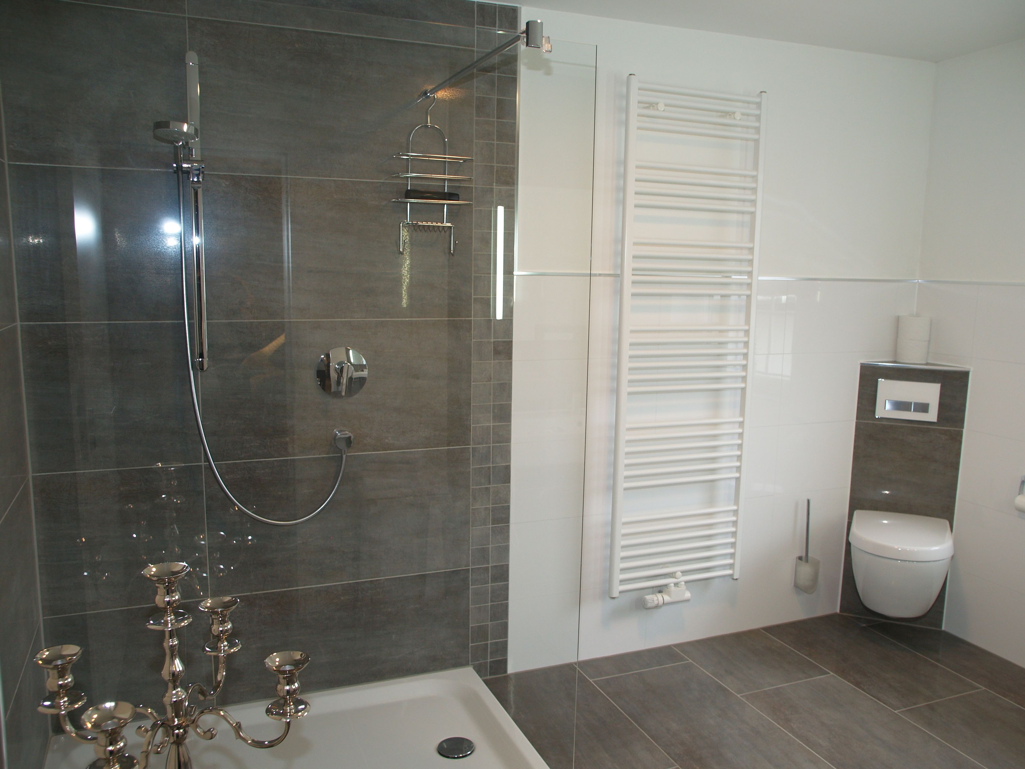 Habitación doble | Baño | Ducha y cabezal de ducha tipo lluvia