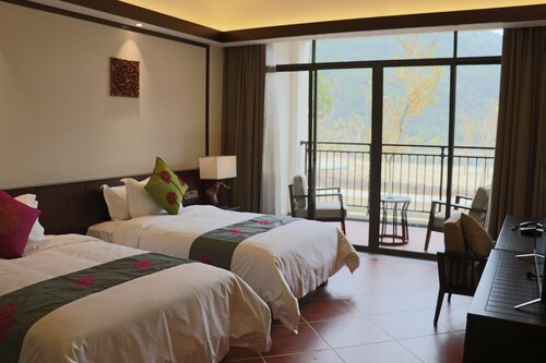 Lanshanyuan LN Dongfang Hotspring Resort