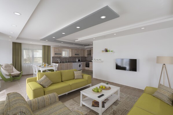 Apartment, 2 Bedrooms | Living area