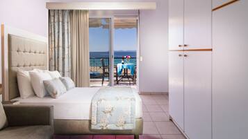 Family House, 3 Bedrooms, Beach View, Beachfront | 1 bedroom, free cribs/infant beds, bed sheets