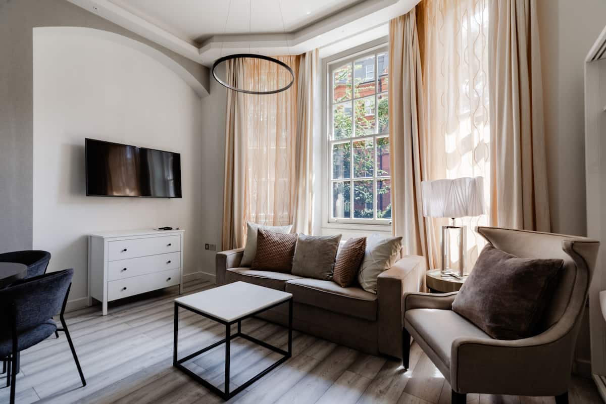 Comfort Studio, Private Bathroom, City View | Lounge