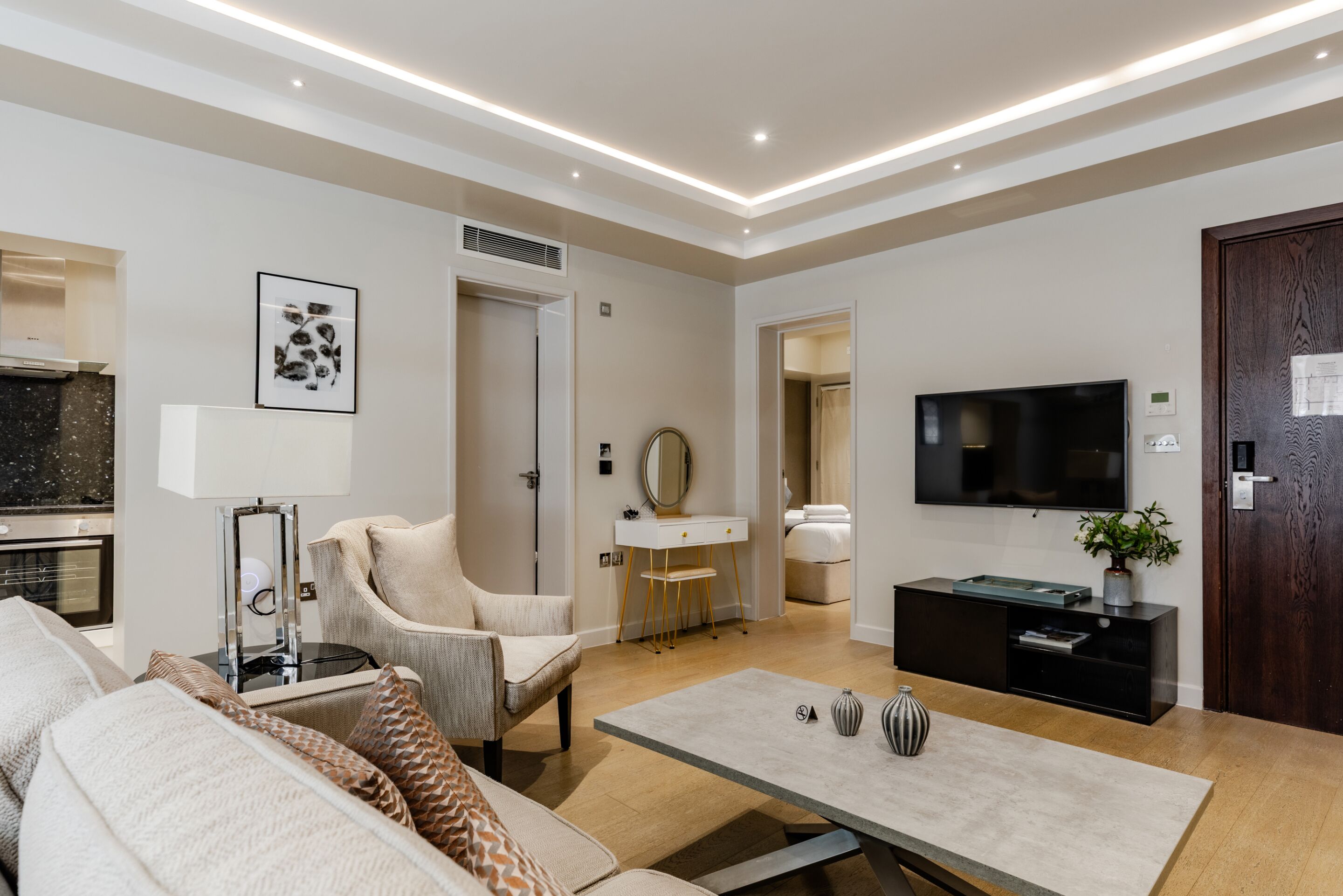 Elite Apartment, Private Bathroom, City View | Lounge