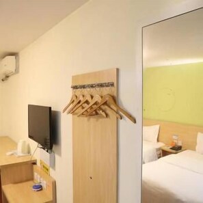 Room - 7 Days Inn (Jinan)
