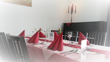 Frühstück, Mittagessen und Abendessen