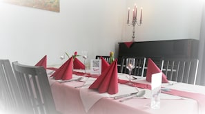 Café da manhã, almoço e jantar