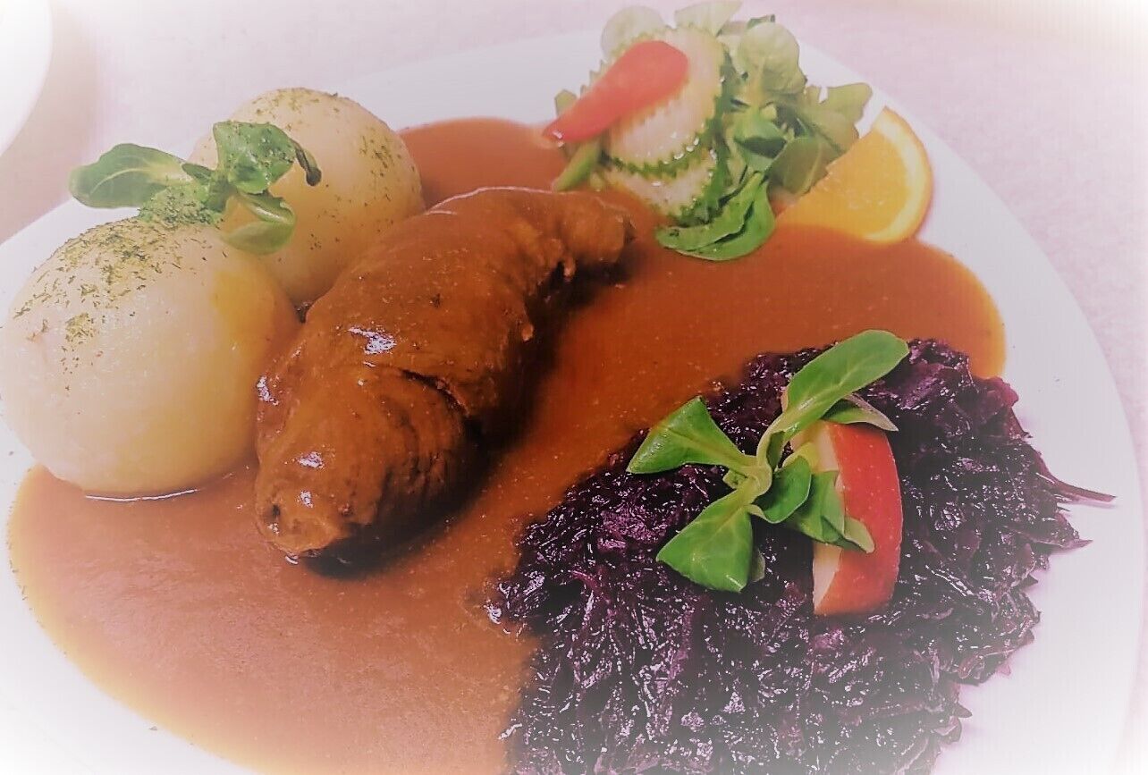 breakfast, lunch, dinner served; local and international cuisine