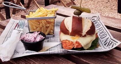 Kick Ass Greyfriars - Adults Only - Hostel