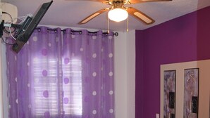 Double or Twin Room | Desk - Hostal Restaurante La Mancha (Ruidera)