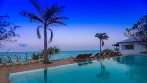 Outdoor pool - Warere Beach (Nungwi)