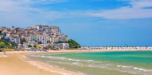 근처 전용 해변, 백사장, 일광욕 의자, 비치 파라솔