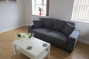Apartment, 2 Bedrooms, City View | Living area | Flat-screen TV - Quora Meadows (Loughborough)