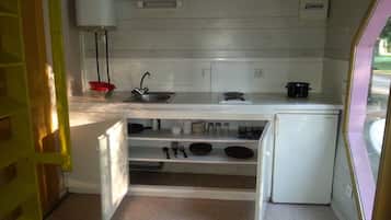 Standard Cottage (Les Lauriers) | Private kitchenette | Fridge, stovetop, high chair, cookware/dishes/utensils