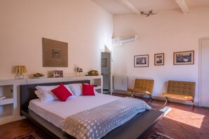 Appartamento, 3 camere da letto | 3 camere, ferro/asse da stiro, culle/letti per bambini (a pagamento)