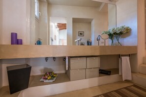 Apartment, 3 Schlafzimmer | Zimmerausstattung