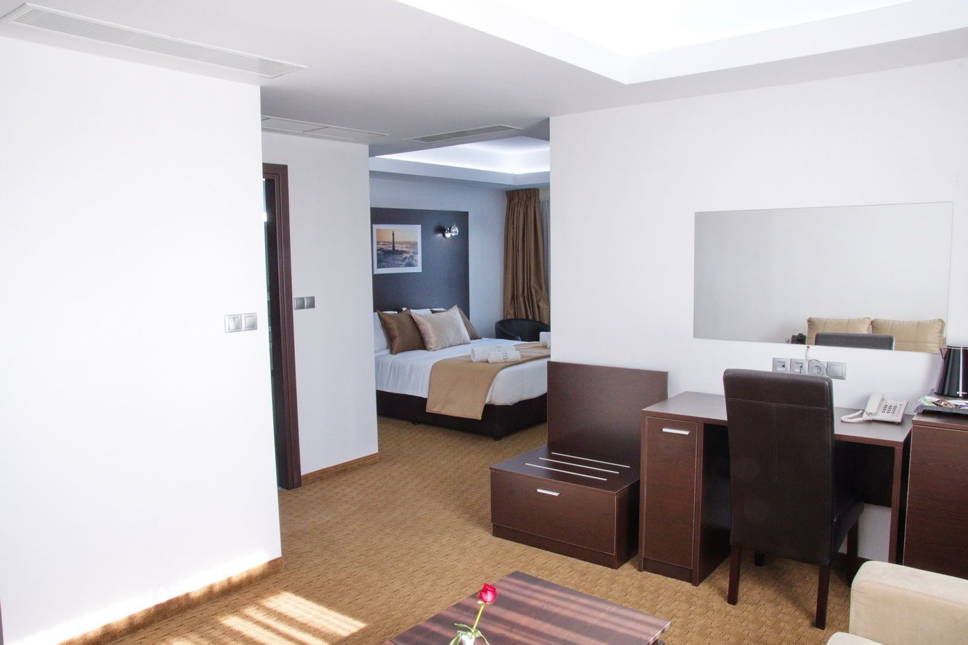 1 bedroom, premium bedding, in-room safe, desk