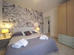 Apartment, 1 Bedroom, Diamante | 1 slaapkamer, een strijkplank/strijkijzer, babybedden, gratis wifi