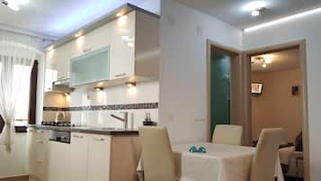 Departamento Confort, 1 habitación | Cocineta privada | Refrigerador, parrilla de estufa y tetera eléctrica