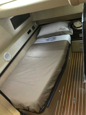 Exclusieve stacaravan, uitzicht op zee | Luxe beddengoed, individueel gemeubileerd, gratis wifi