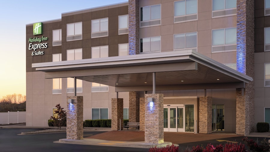 Holiday Inn Express & Suites Mt Sterling North by IHG