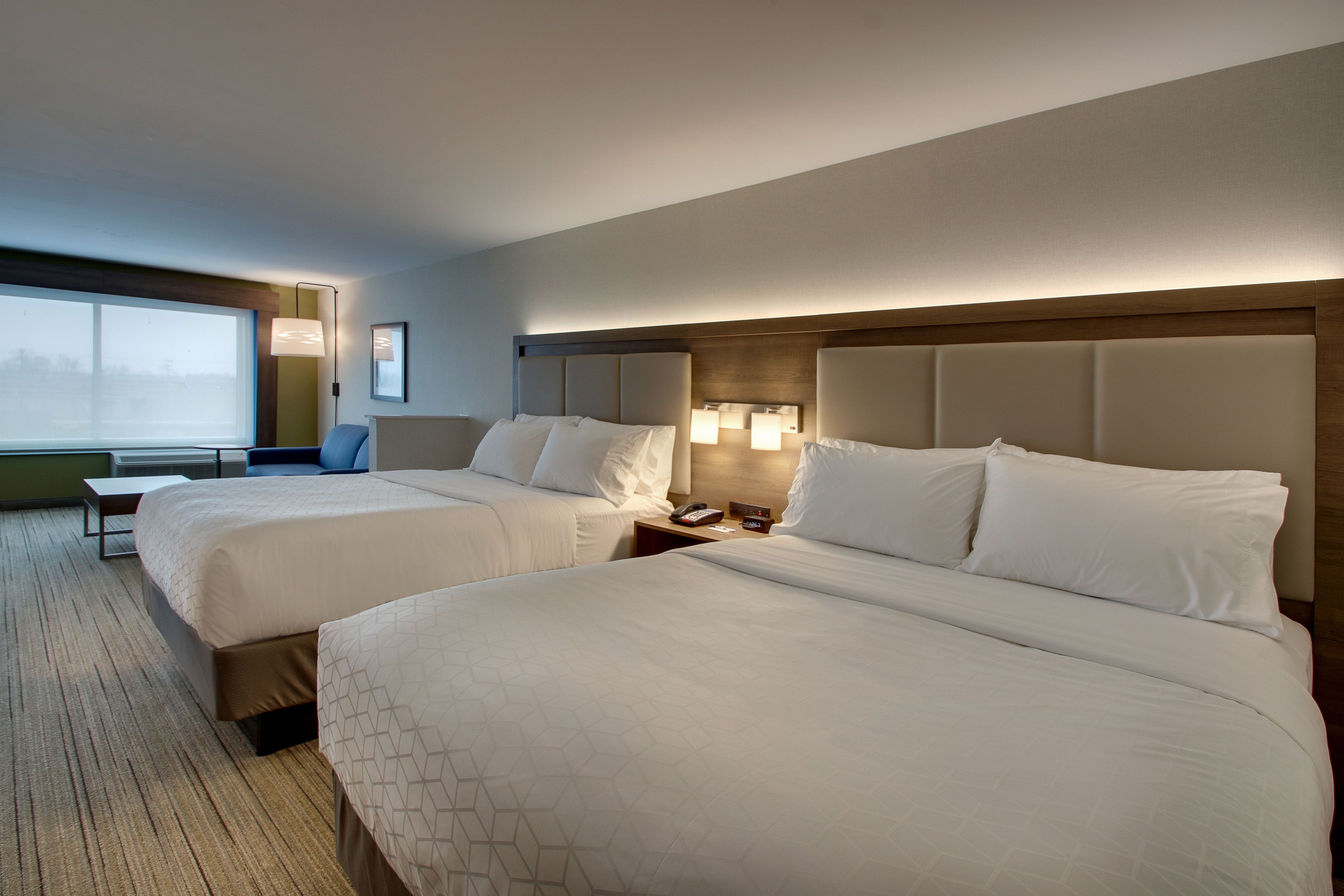 suite, 1 bedroom (2 queen beds and 1 double sofa bed) | premium bedding, pillow-top beds, in-room safe, desk