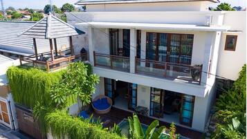 Bagian depan properti