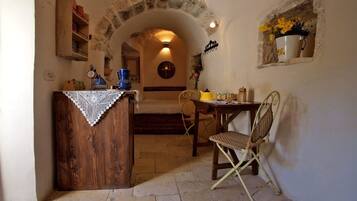 Superior Apartment | In-room dining